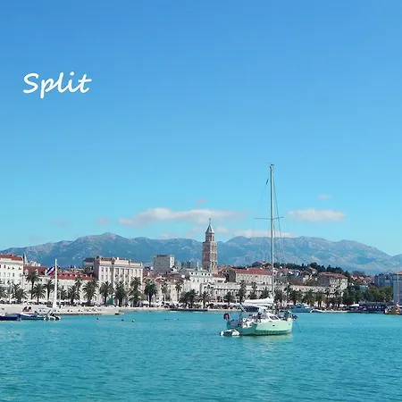 Leptir * Podstrana